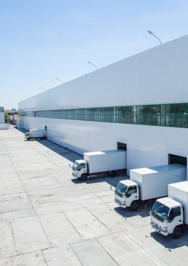 Warehouse distribution facility
